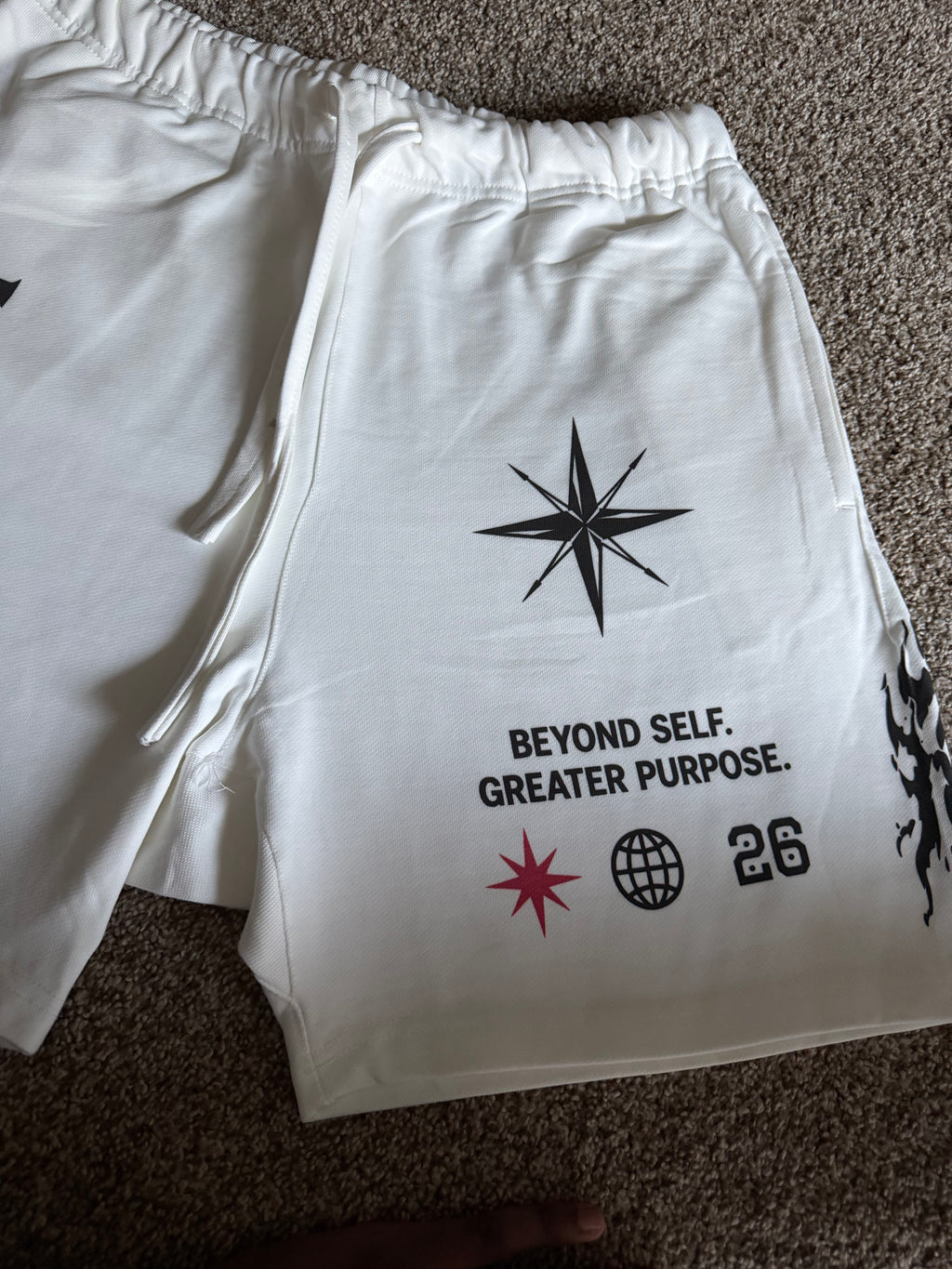 Vyran White shorts